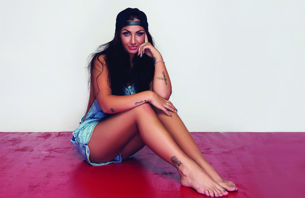 Elettra Lamborghini ritorna con il nuovo singolo “Bam Bam Bambina”