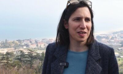  ‣ adn24 cagliari | elly schlein: "a bruxelles vogliamo dire di avere un'attenzione particolare per chi vive nelle isole"