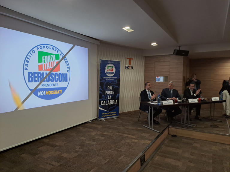  ‣ adn24 lamezia terme | tajani: 'calabria regione importantissima per forza italia'