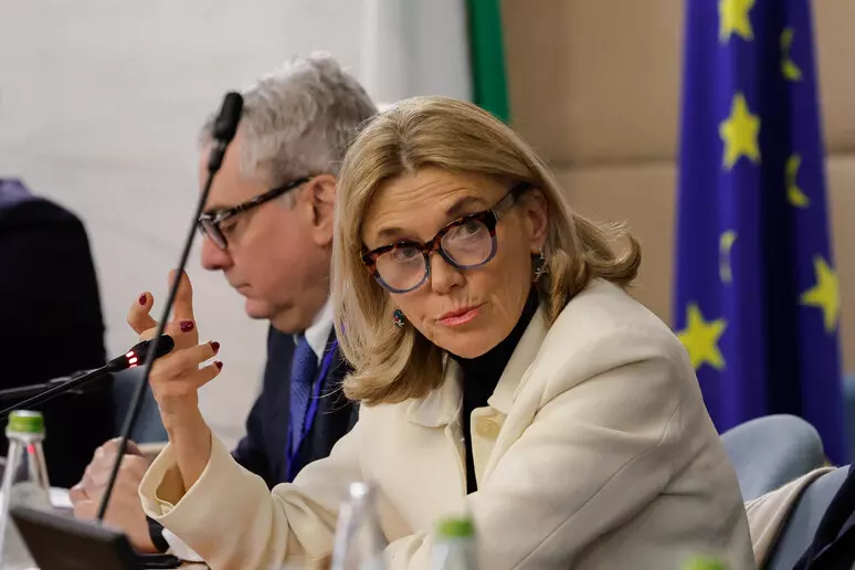elisabetta belloni lascia la guida del dipartimento delle informazioni per la sicurezza ‣ adn24 01