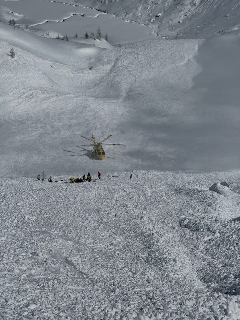 tragedia sul ghiacciaio presena: scialpinista tedesco muore travolto dalla valanga. video ‣ adn24 27