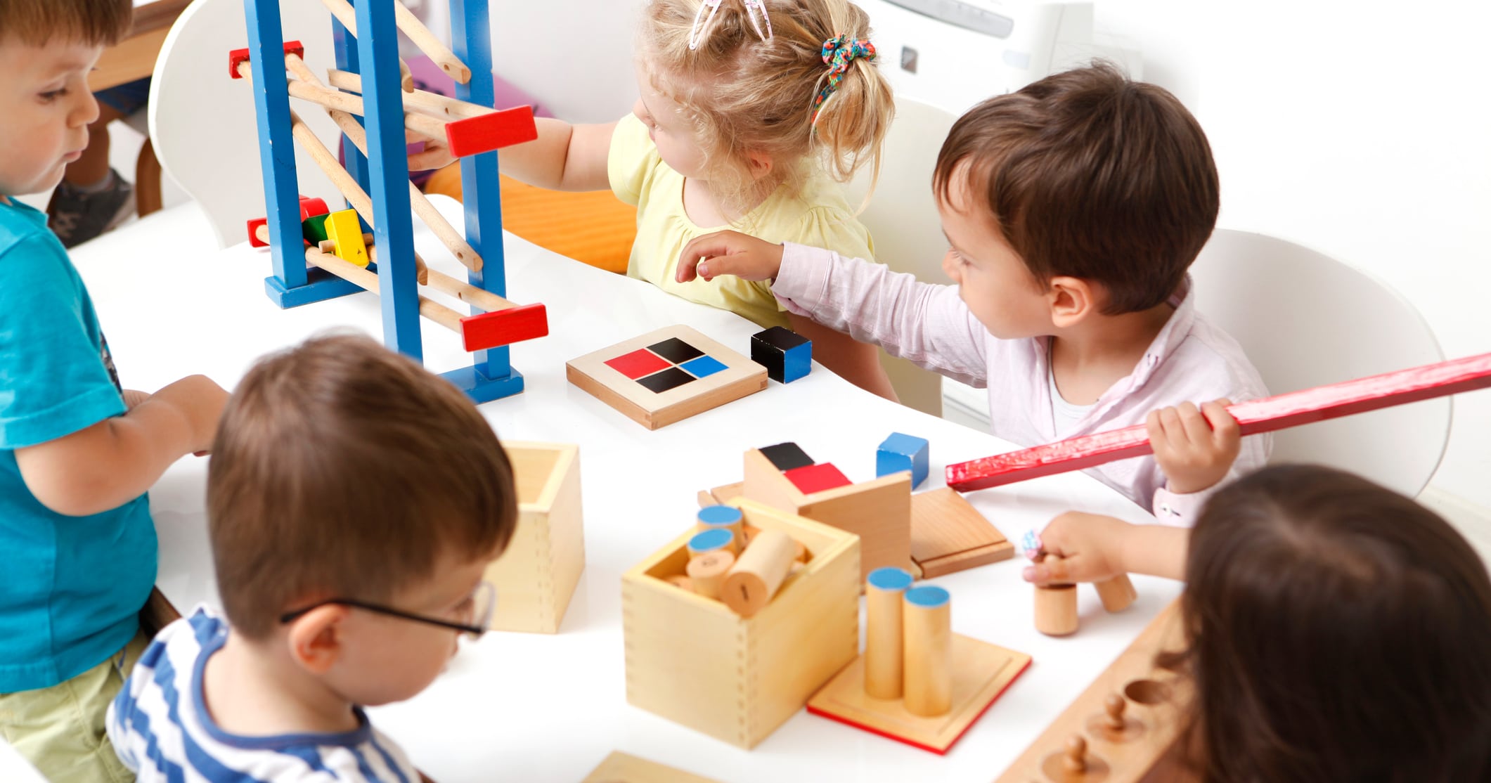 le origini degli asili nido: dalla storia al moderno “kindergarten” ‣ adn24 27