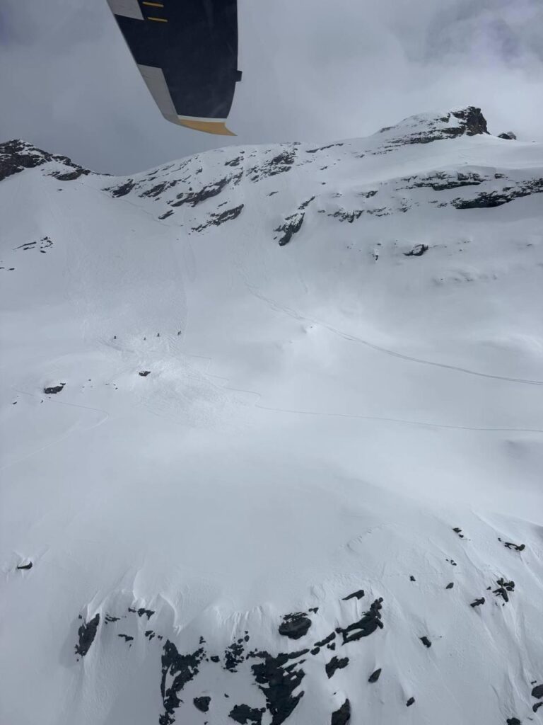 valanga a furgen: soccorsi tempestivi per una donna italiana a cervinia. guarda il video! ‣ adn24 27