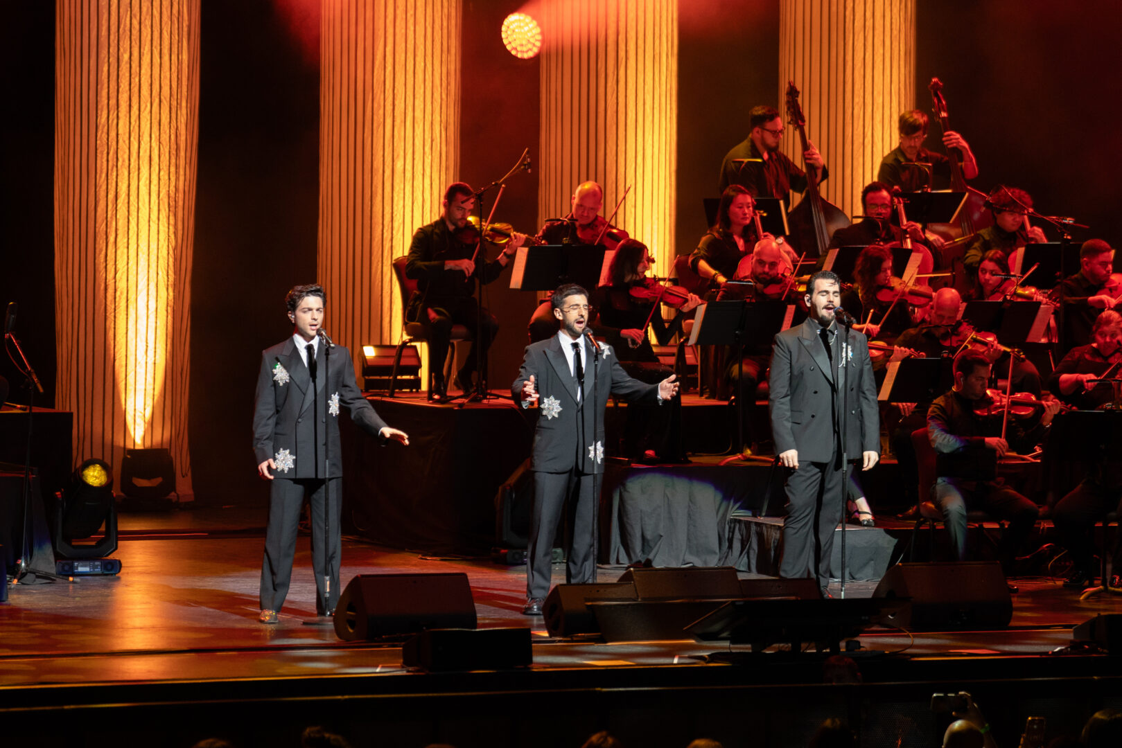 il volo trionfa a new york, grande successo al radio city music hall ‣ adn24 18