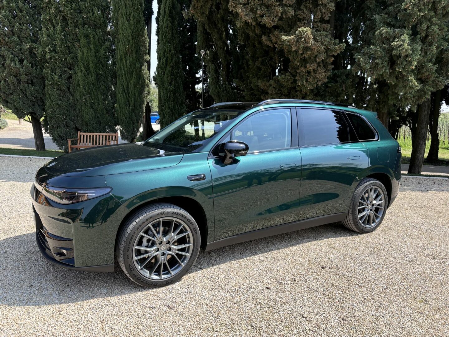 leapmotor, presentata in italia la c10 range extended ev ‣ adn24 19