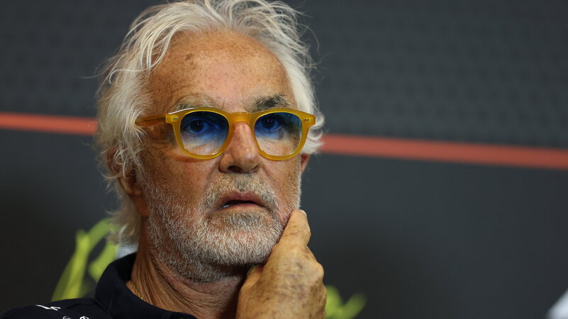 Flavio Briatore si racconta: dagli errori alla Formula 1, passando per Montecarlo e la famiglia