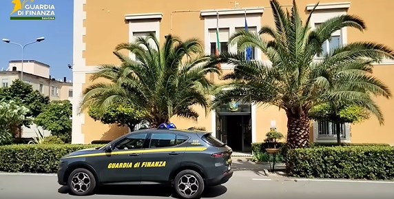 otto indagati a savona per una presunta frode nel settore dei trasporti ‣ adn24 19