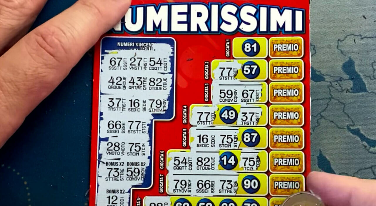 Regala un “Gratta e Vinci” da 500mila euro alla fidanzata: lei incassa e scappa