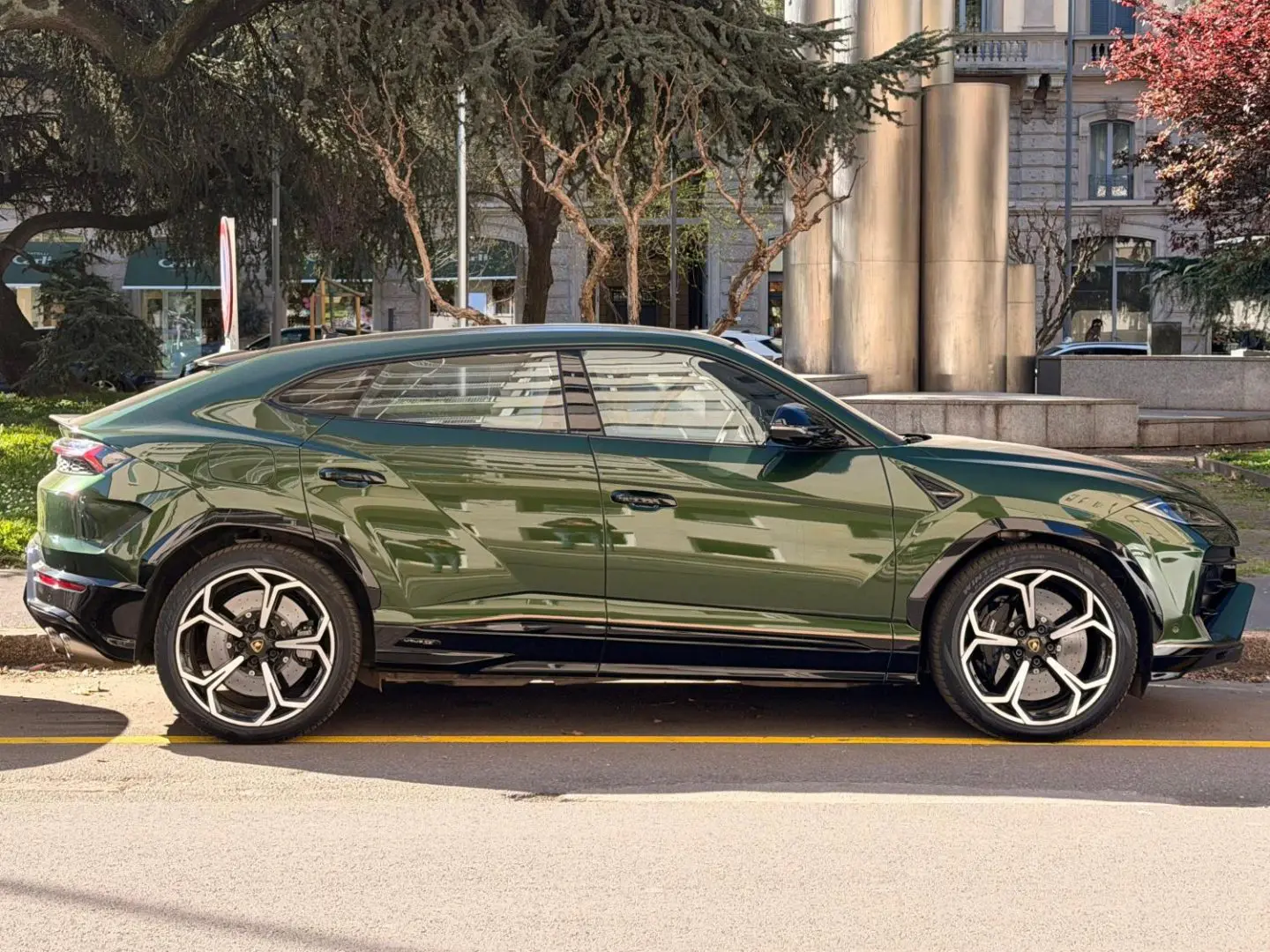 Lamborghini Urus SE, il super SUV che unisce potenza ed elettrificazione