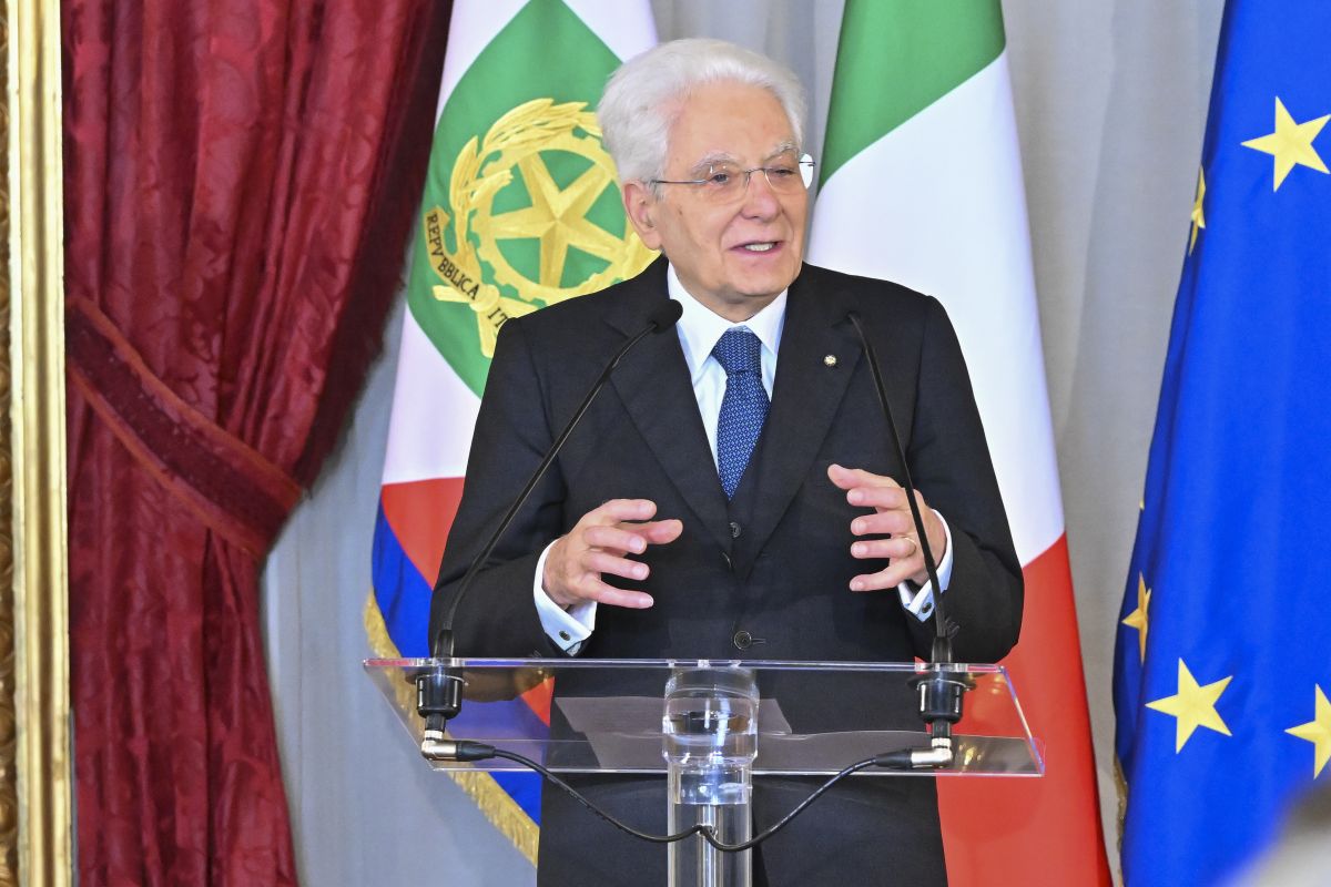 Guardia costiera, Mattarella &ldquo;Punto di garanzia e riferimento per la comunit&agrave;&rdquo;