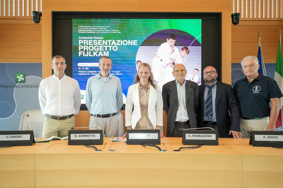 La Regione Lombardia porta il judo nelle scuole per educare al rispetto della legalità La Regione Lombardia porta il judo nelle scuole per educare al rispetto della legalità