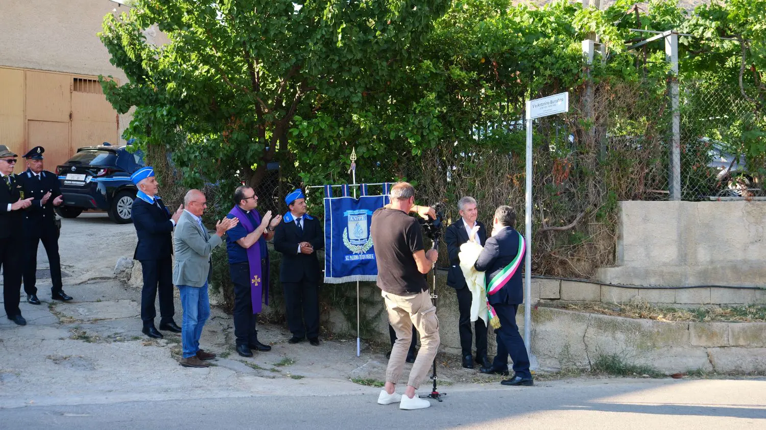 Il Comune di Caccamo intitola una strada al maresciallo della Polizia Penitenziaria Antonino Burrafato / Fotogallery Il Comune di Caccamo intitola una strada al maresciallo della Polizia Penitenziaria Antonino Burrafato / Fotogallery