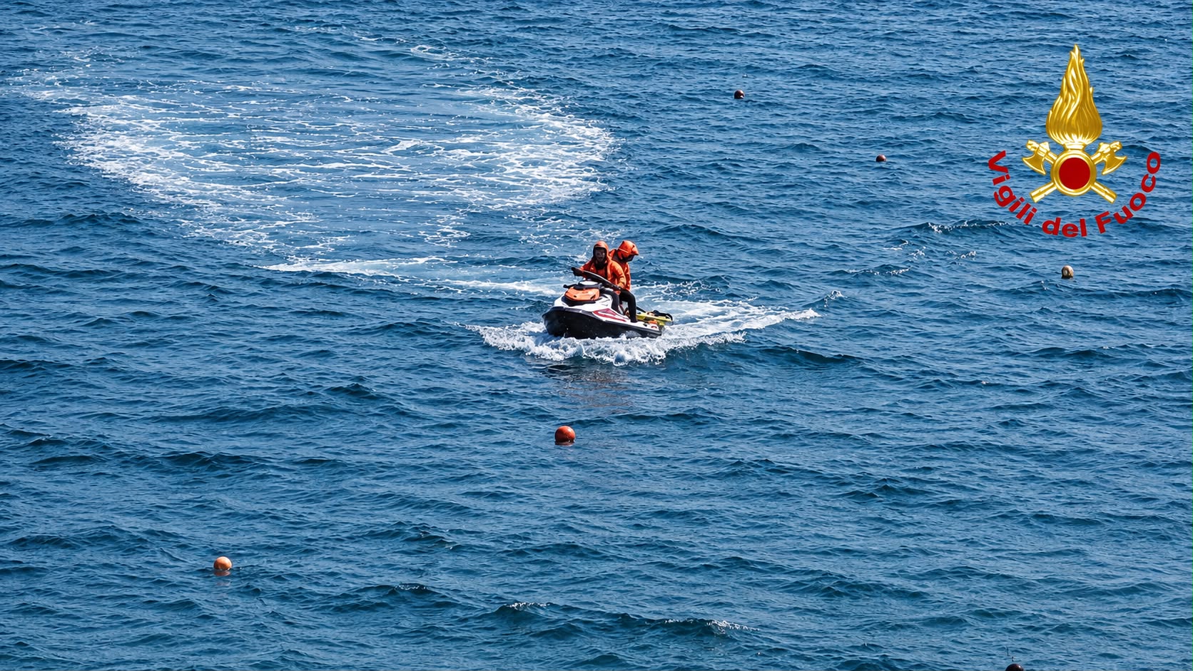 Bagnante in difficoltà soccorso alla Baia dei Saraceni a Varigotti