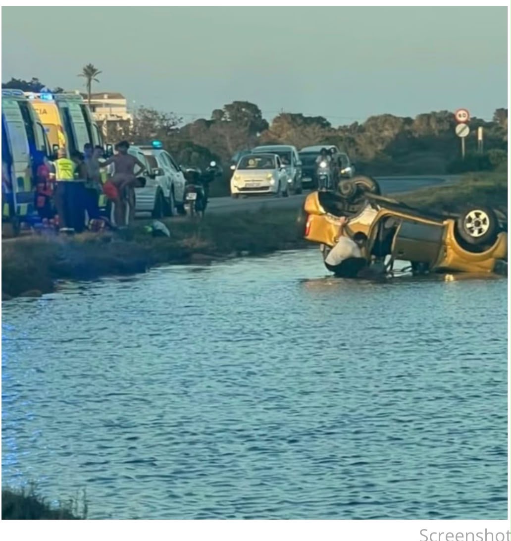 Formentera, auto si ribalta nella salina: due carabinieri fuori servizio intervengono