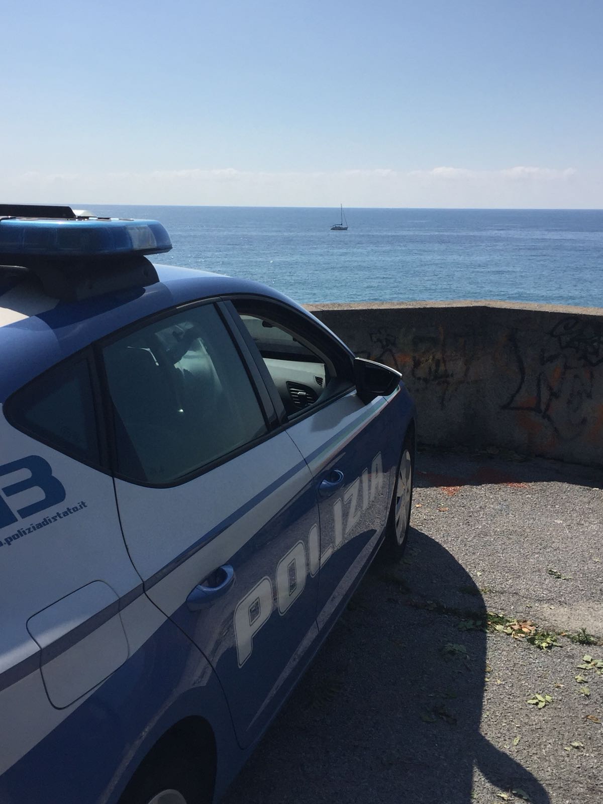 Rapina sulla spiaggia di Savona, due arresti della polizia