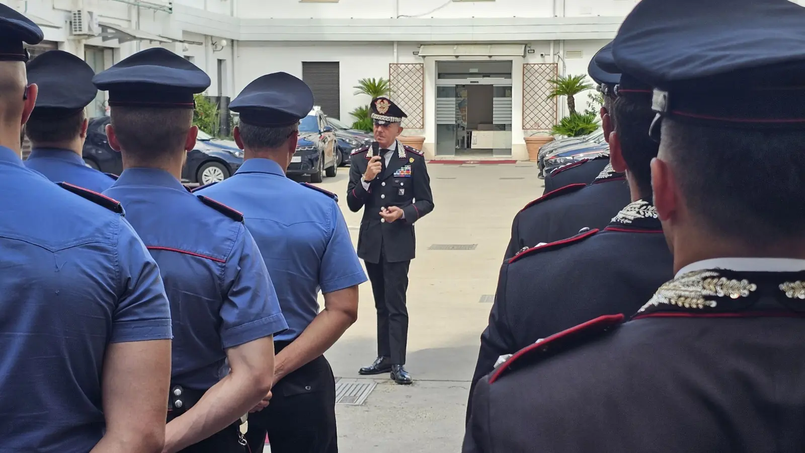 Carabinieri, il Generale Sciuto in visita al Comando provinciale di Reggio Calabria per il saluto di commiato