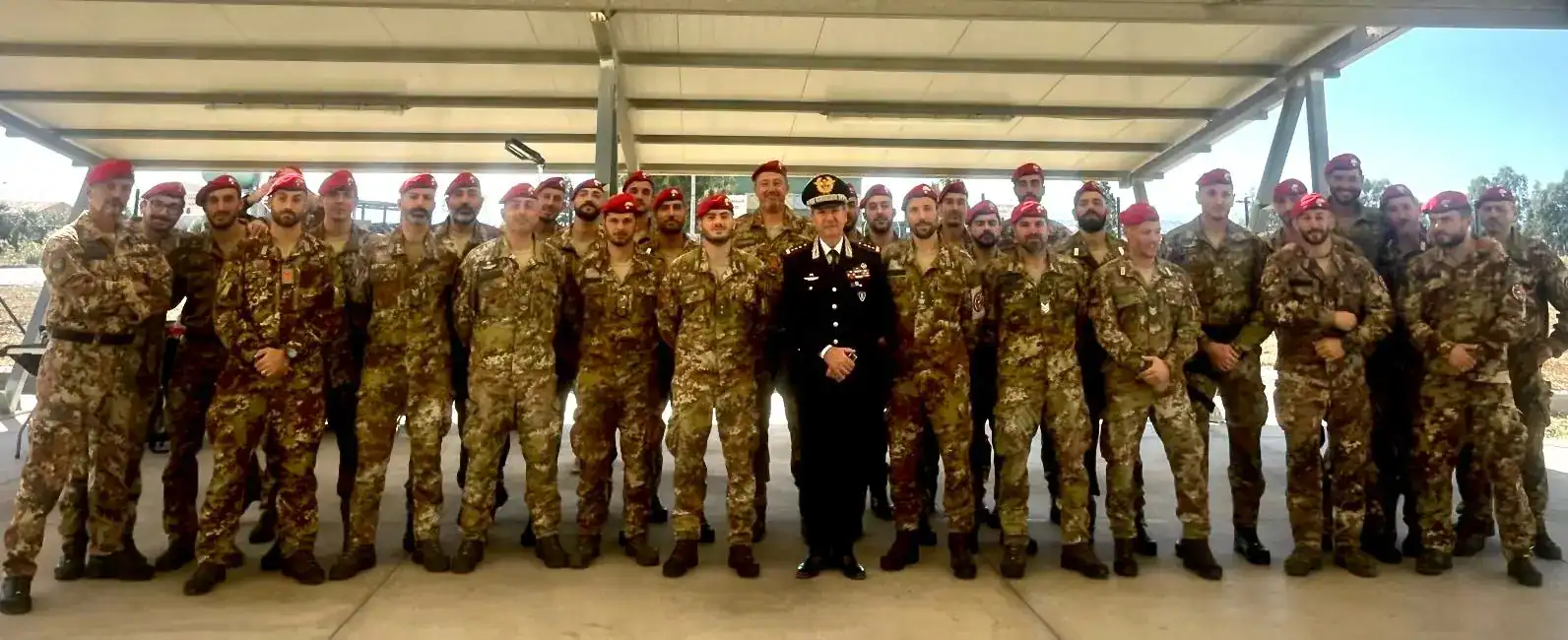 Carabinieri, il Generale Claudio Domizi visita lo Squadrone Cacciatori nella base di Sigonella